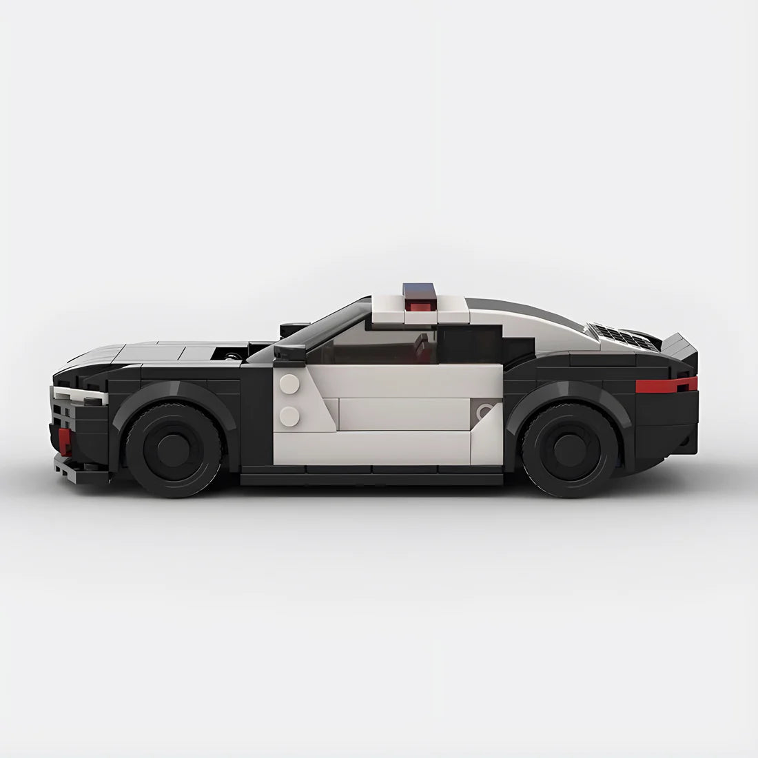 BMW M8 Police